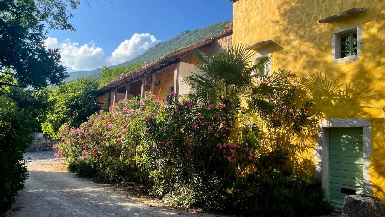 Hotel Village Balatura - Exclusive Veggie Tribalj  Екстер'єр фото